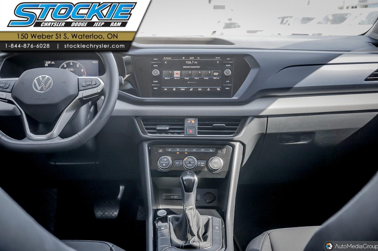 2023 Volkswagen Taos  Photo