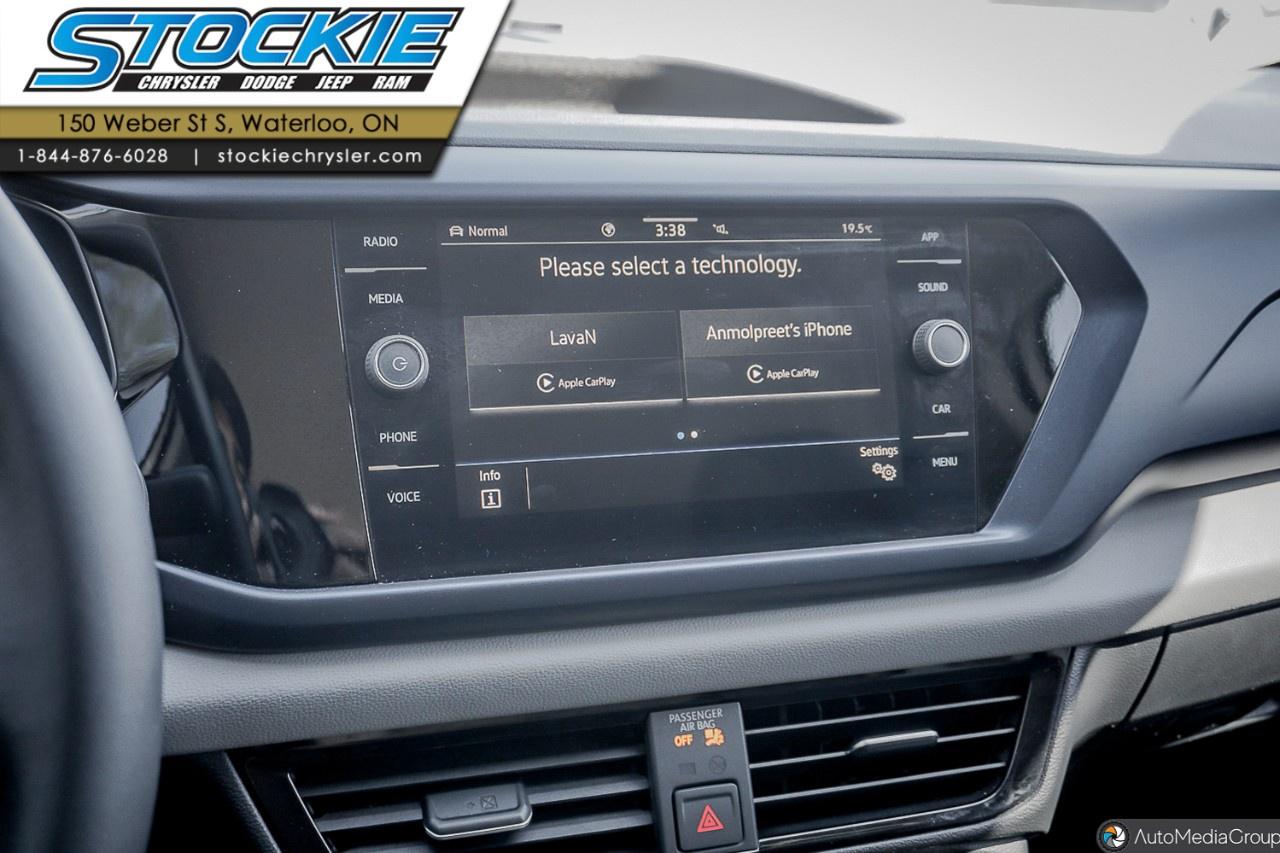 2023 Volkswagen Taos  Photo