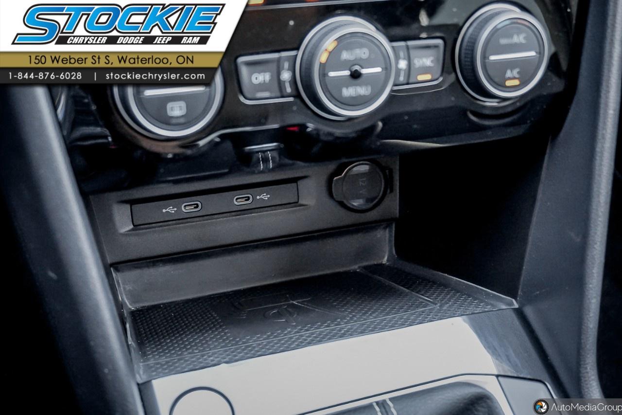 2023 Volkswagen Taos  Photo