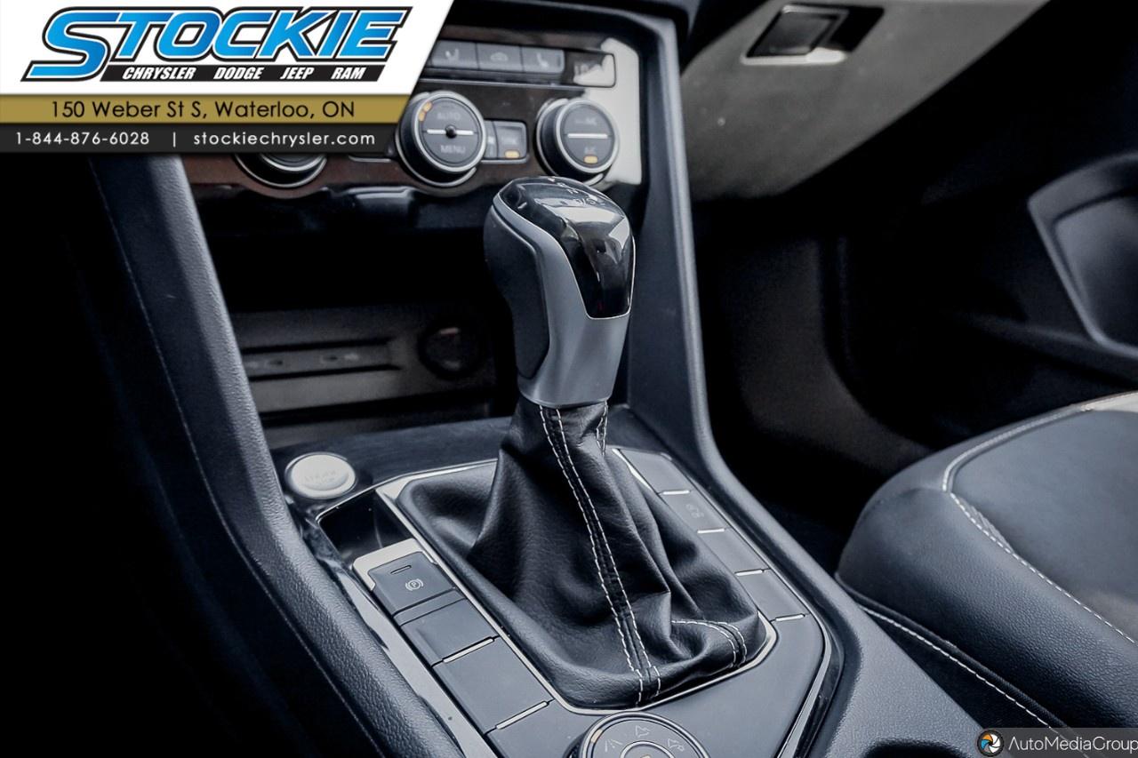2023 Volkswagen Taos  Photo