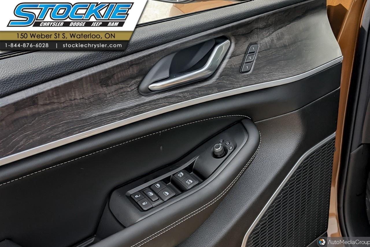 2026 Jeep Grand Cherokee Limited Reserve 4x4 Photo