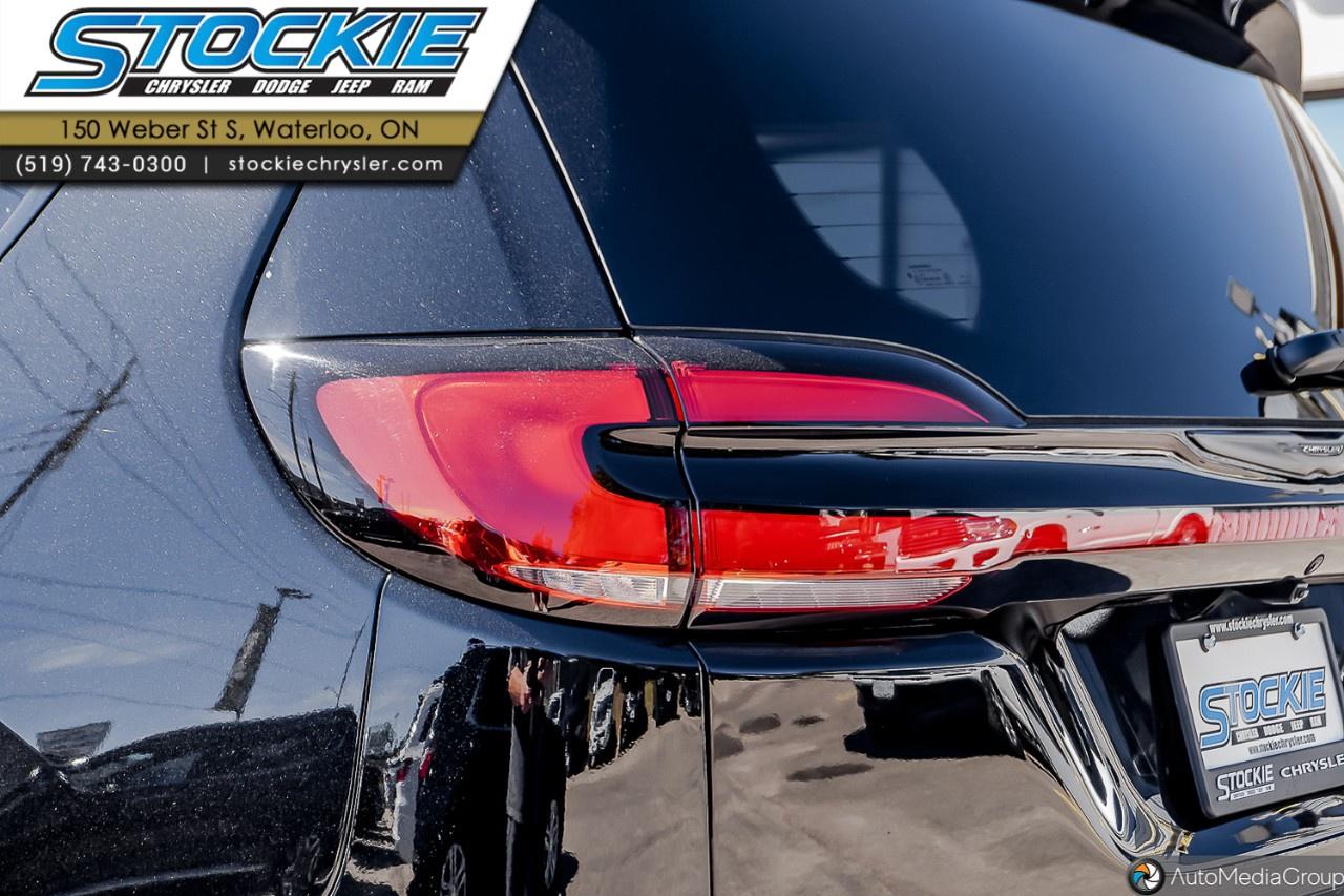 2026 Chrysler Pacifica Limited AWD Photo