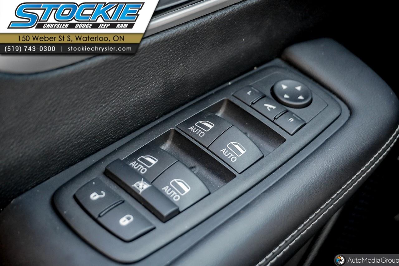 2026 Chrysler Pacifica Limited AWD Photo