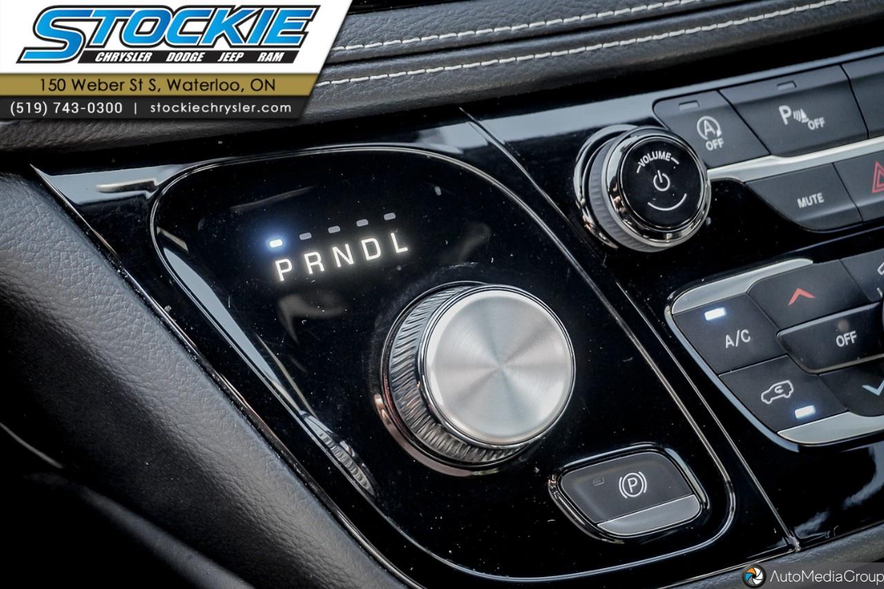 2026 Chrysler Pacifica Limited AWD Photo