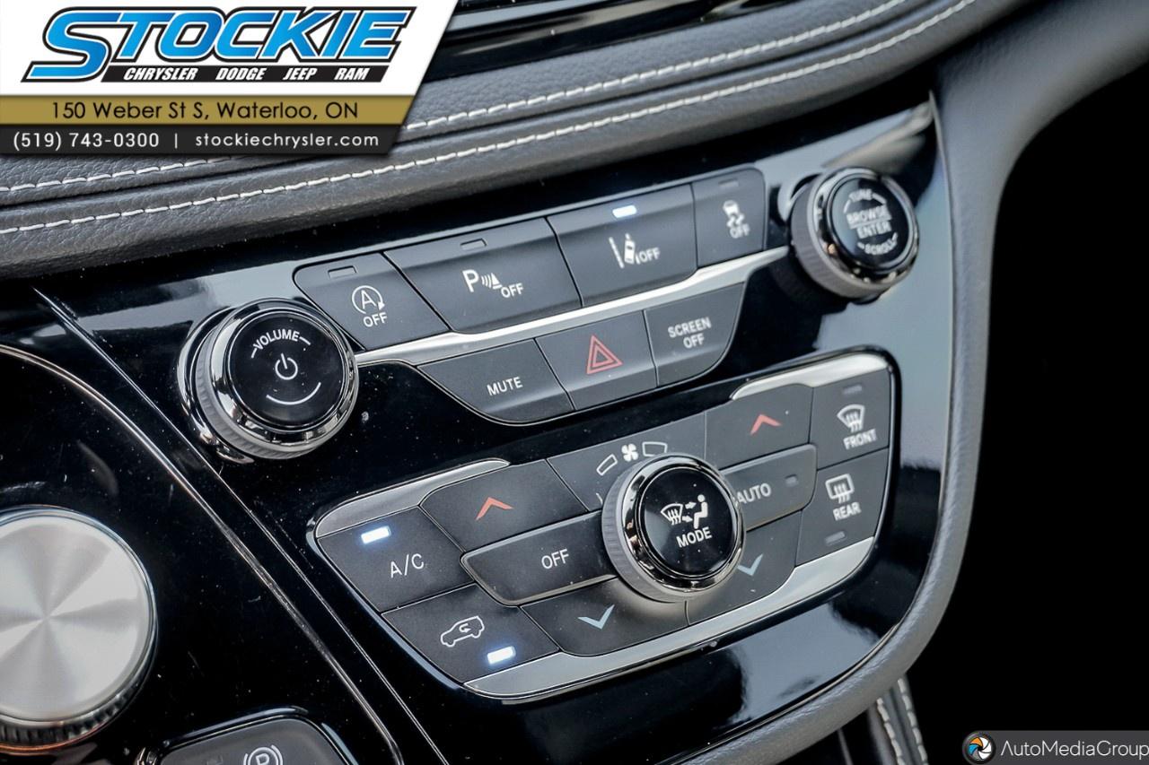2026 Chrysler Pacifica Limited AWD Photo