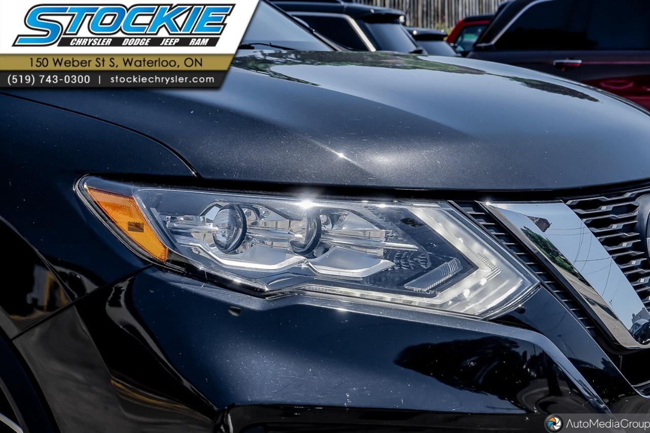 2020 Nissan Rogue  Photo1