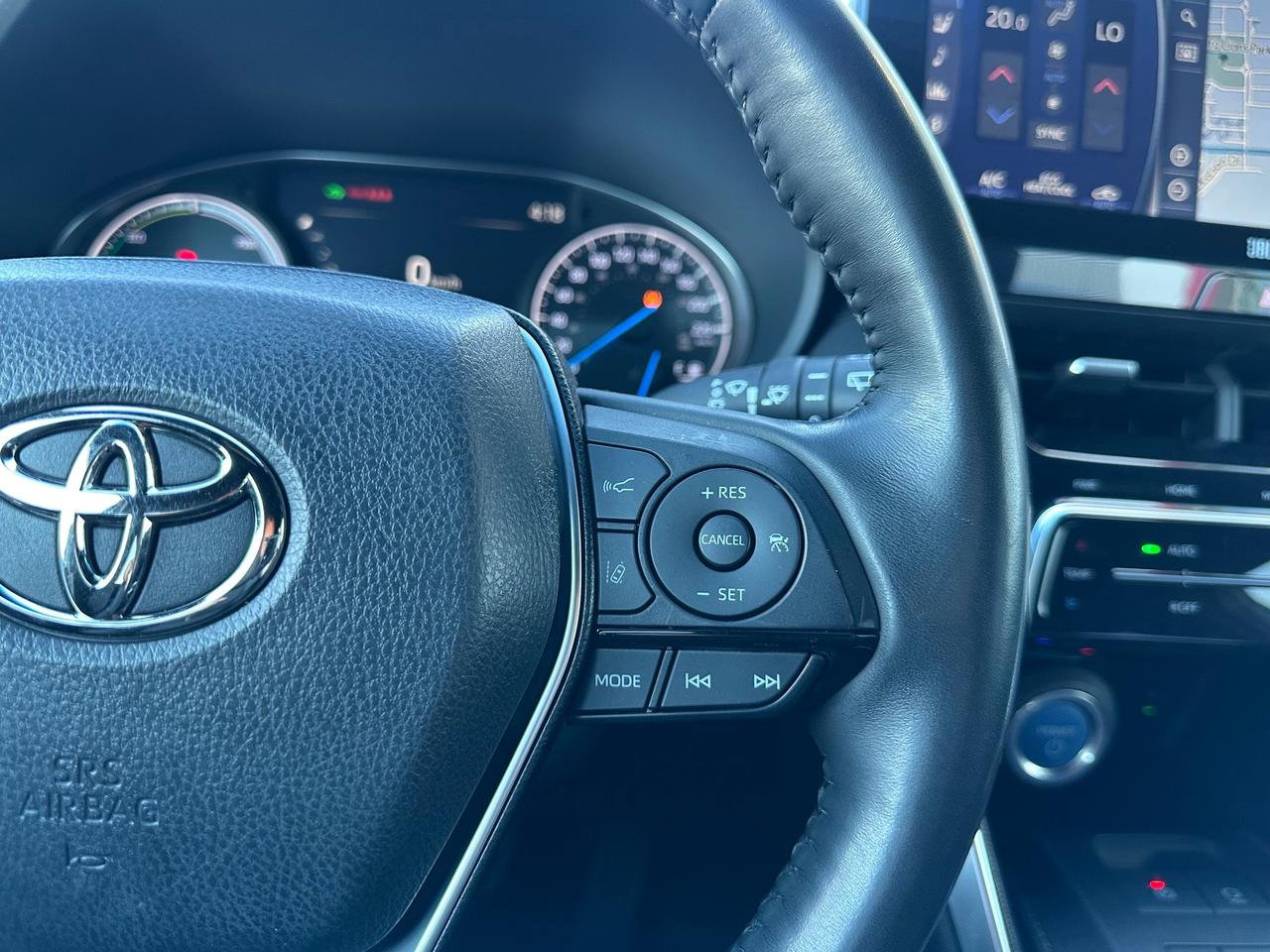 2022 Toyota Venza XLE-NEW TIRES+BRAKES! Photo