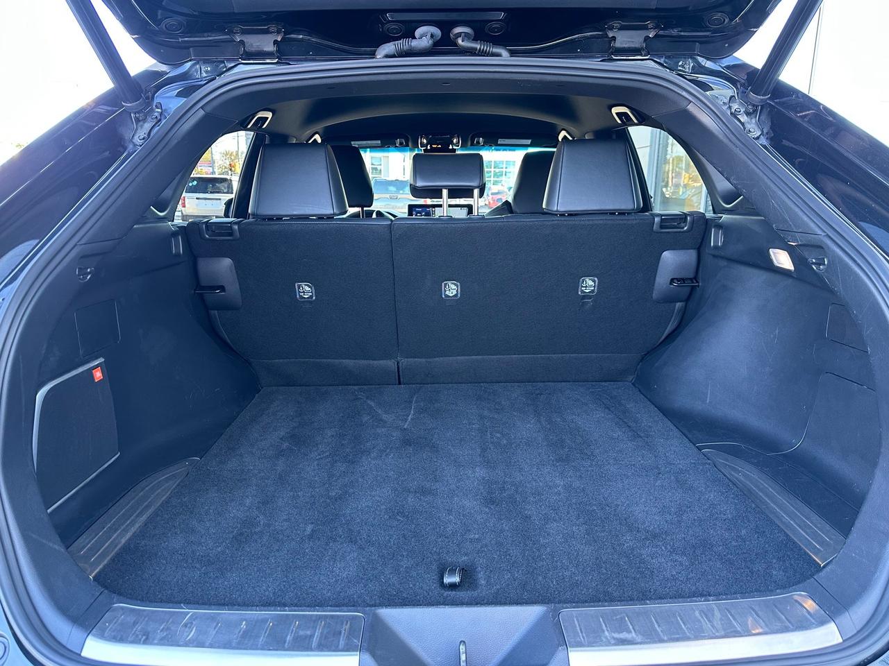 2022 Toyota Venza XLE-NEW TIRES+BRAKES! Photo