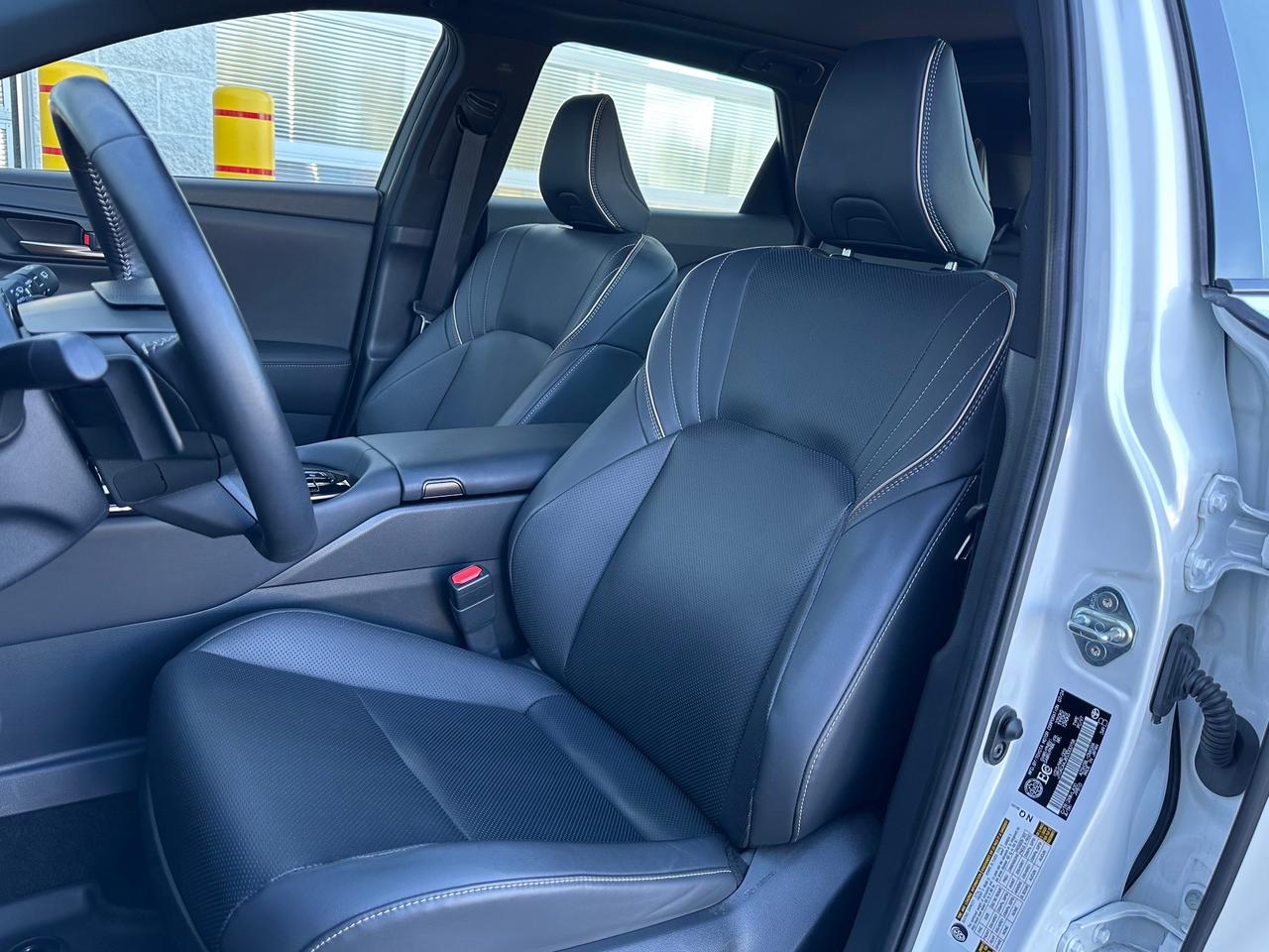 2025 Toyota Crown Signia Limited LIMITED ADVANCED TECH! Photo