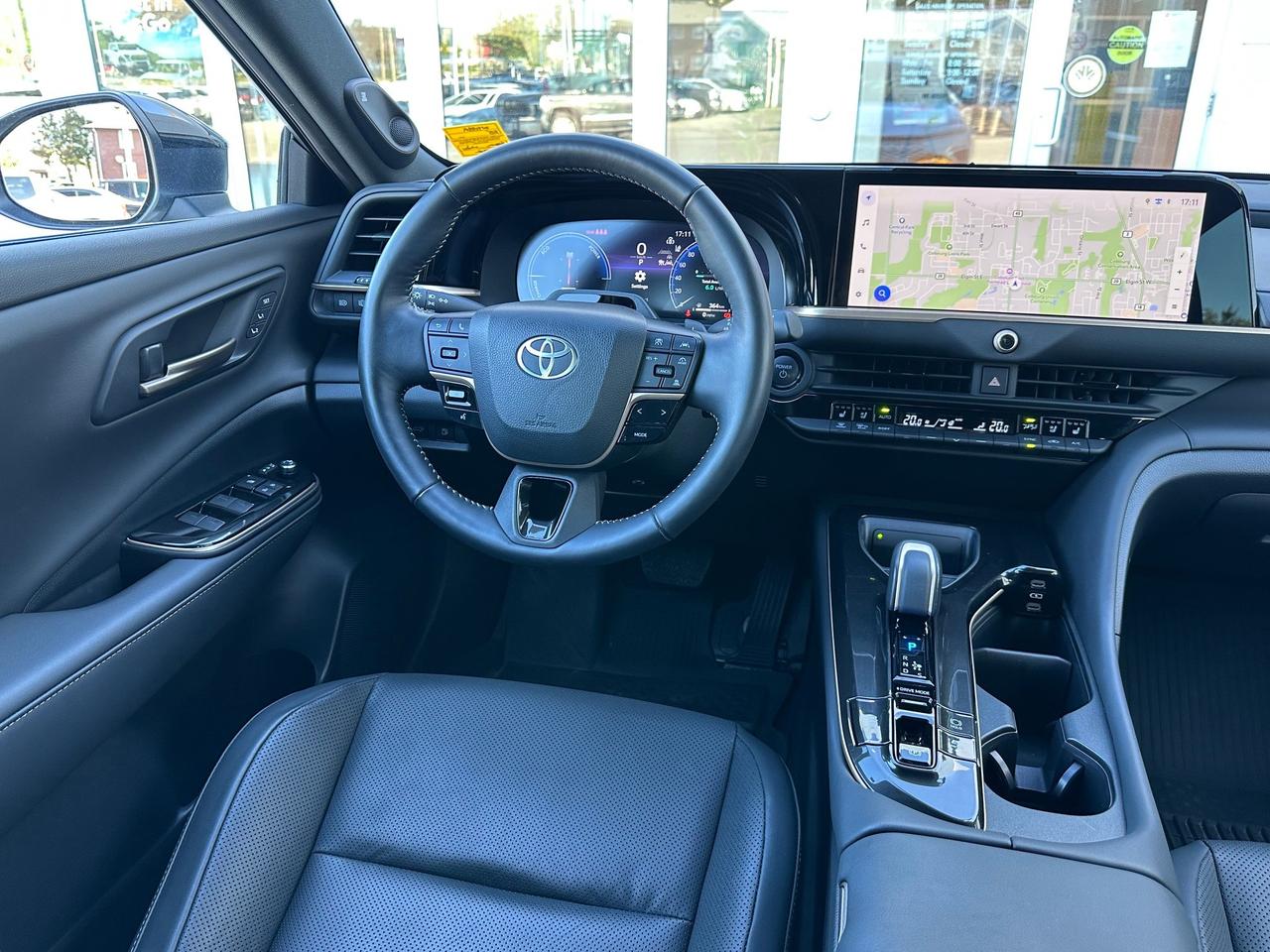 2025 Toyota Crown Signia Limited LIMITED ADVANCED TECH! Photo