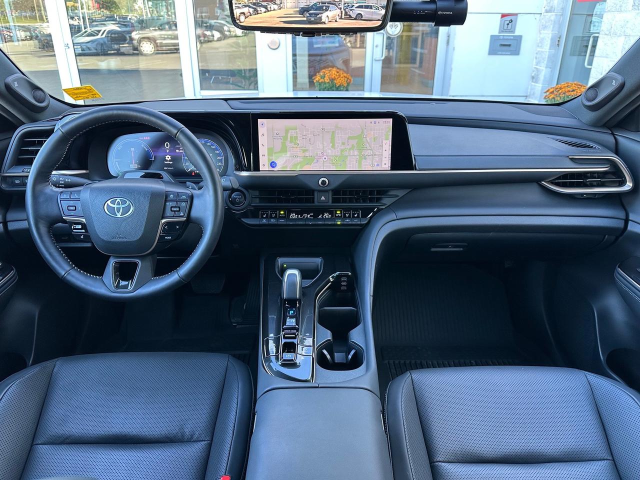 2025 Toyota Crown Signia Limited LIMITED ADVANCED TECH! Photo