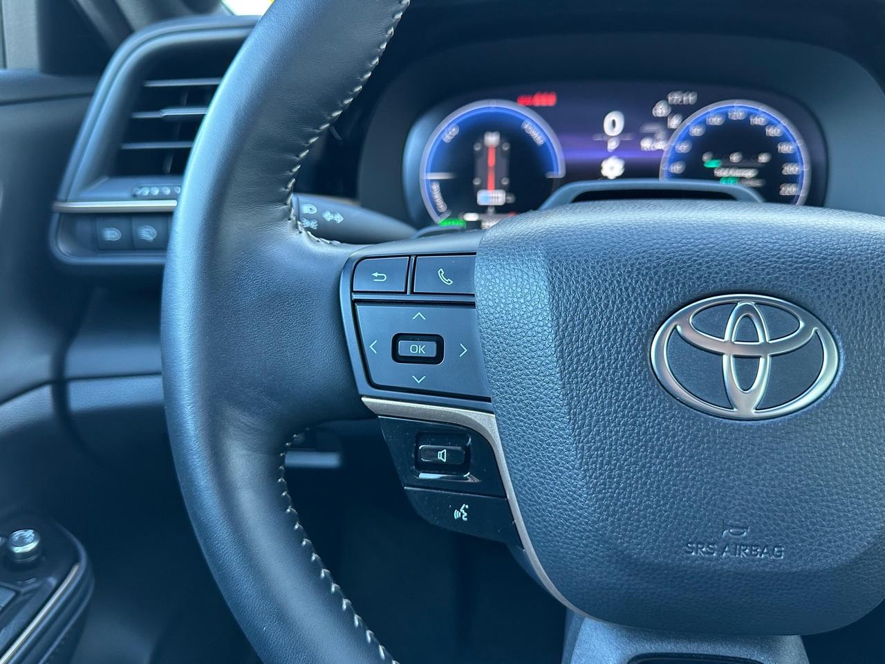 2025 Toyota Crown Signia Limited LIMITED ADVANCED TECH! Photo