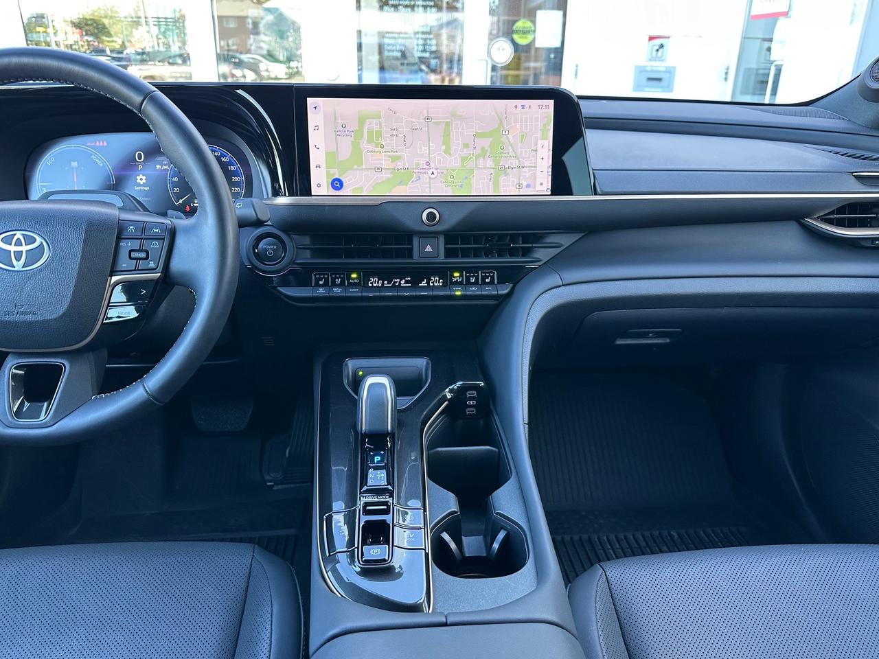 2025 Toyota Crown Signia Limited LIMITED ADVANCED TECH! Photo