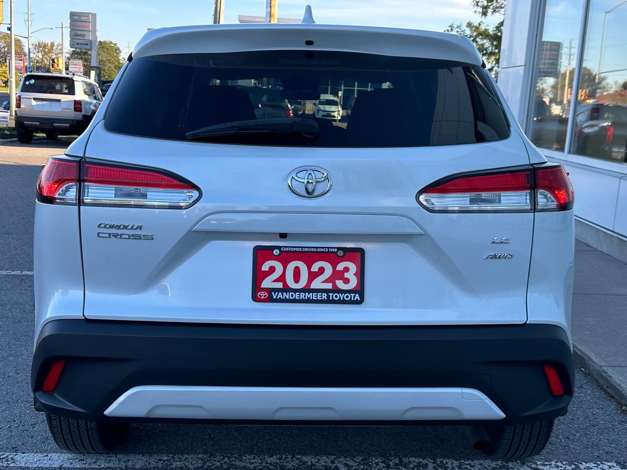2023 Toyota Corolla Cross LE AWD! Photo