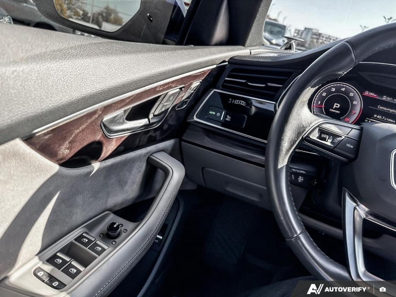 2019 Audi Q8 55 Technik S-LINE|22 WHLS|DRIVER ASSIST PK|LEATHER PK|B&O 3D Photo