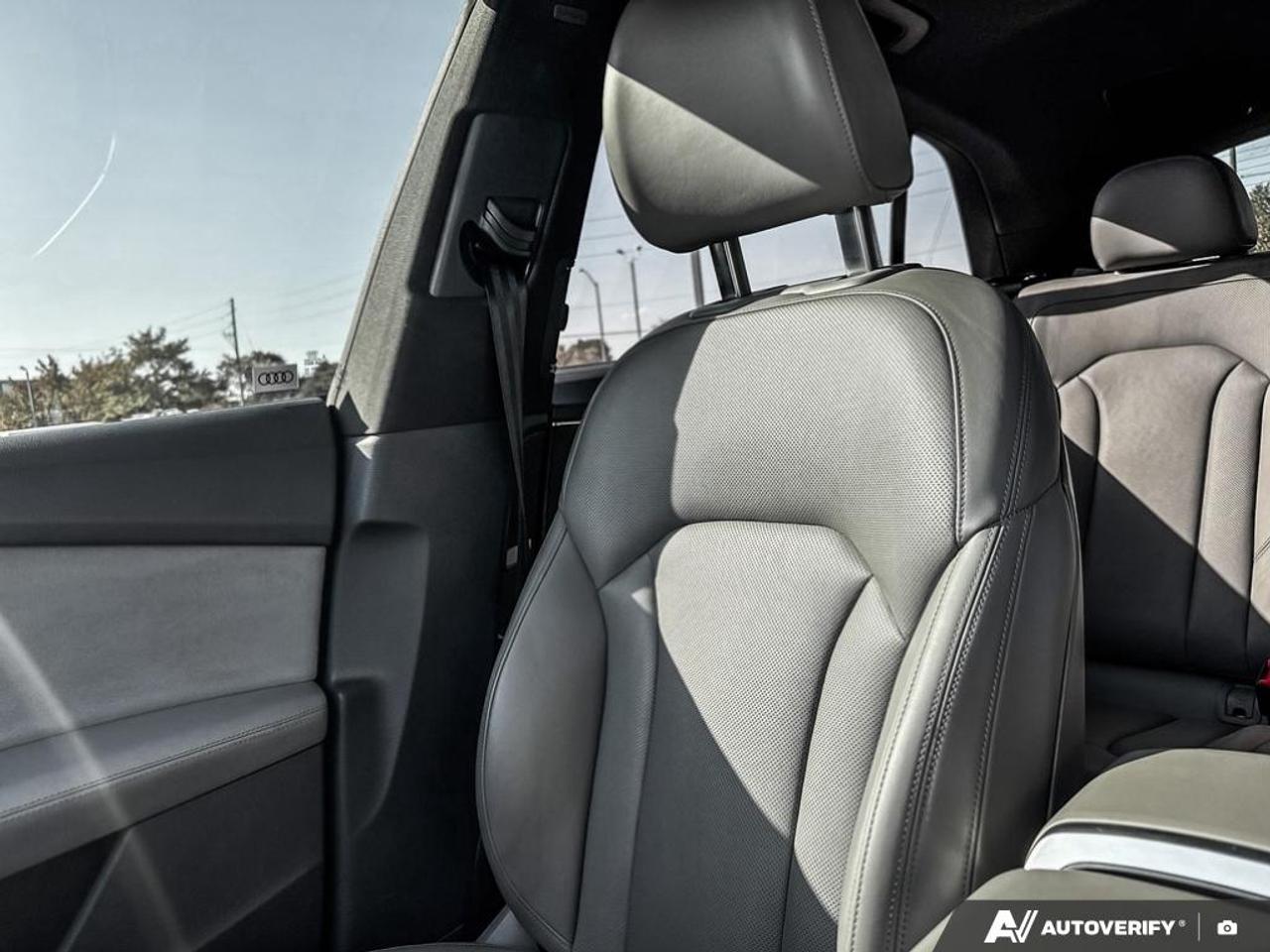 2019 Audi Q8 55 Technik S-LINE|22 WHLS|DRIVER ASSIST PK|LEATHER PK|B&O 3D Photo