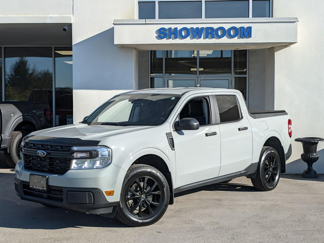 2024 Ford Maverick XL FWD SUPERCREW Photo0