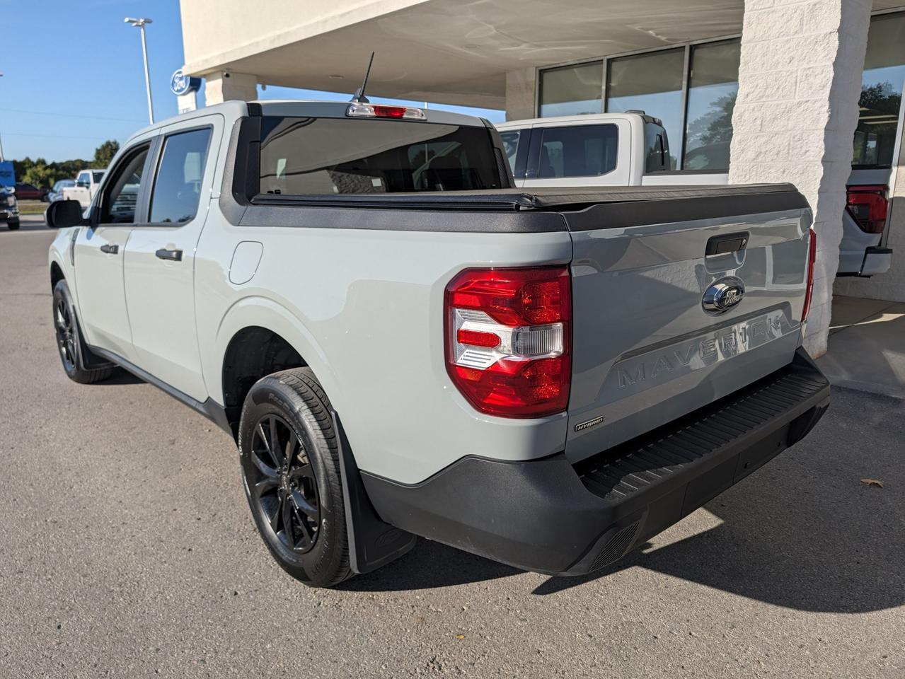2024 Ford Maverick XL FWD SUPERCREW Photo4