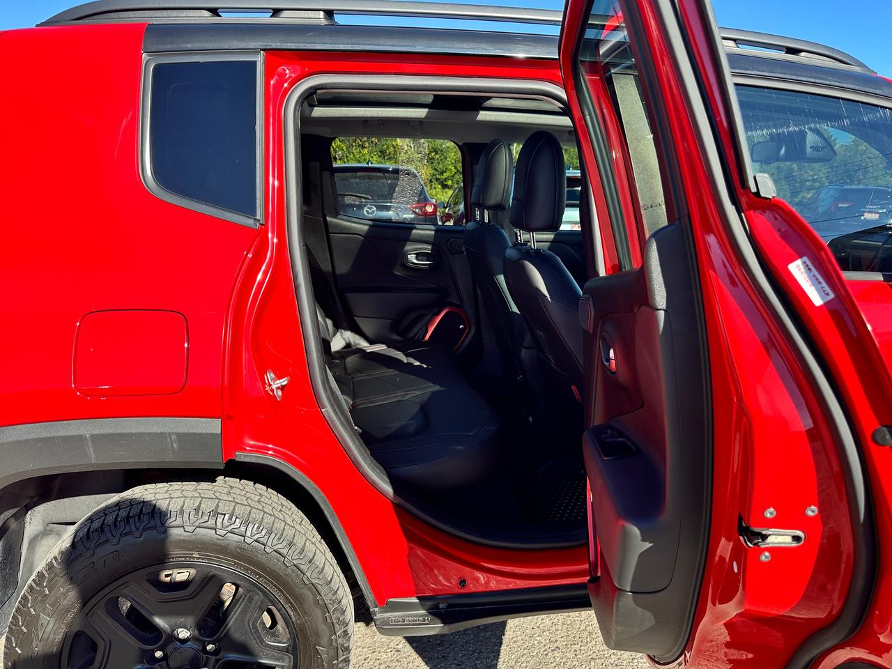 2018 Jeep Renegade Trailhawk4X4 Heated Leather PanoRoof NAV XM RvCam Photo