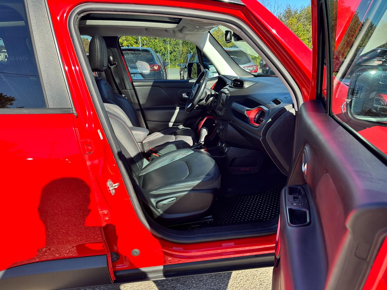 2018 Jeep Renegade Trailhawk4X4 Heated Leather PanoRoof NAV XM RvCam Photo