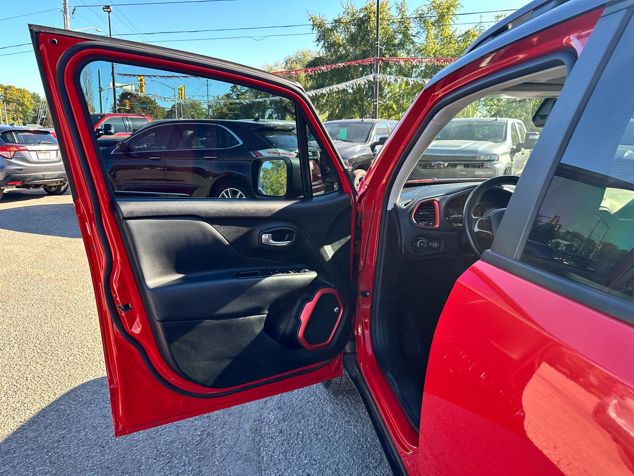 2018 Jeep Renegade Trailhawk4X4 Heated Leather PanoRoof NAV XM RvCam Photo