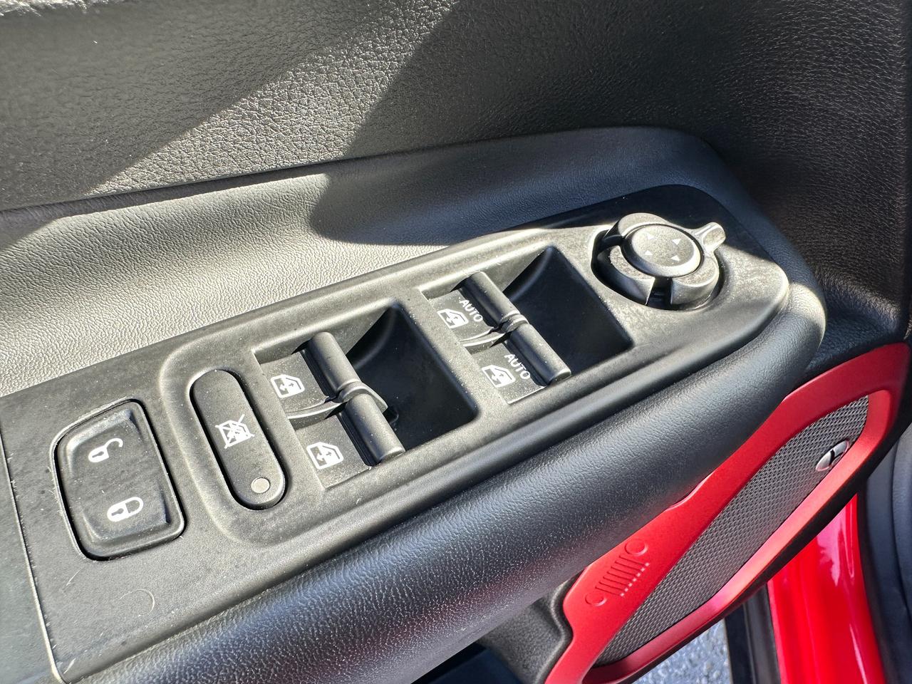 2018 Jeep Renegade Trailhawk4X4 Heated Leather PanoRoof NAV XM RvCam Photo