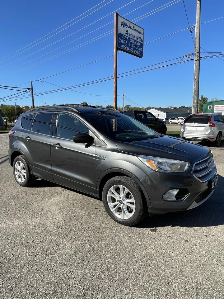 2018 Ford Escape SE Photo2