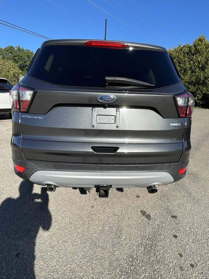 2018 Ford Escape SE Photo4