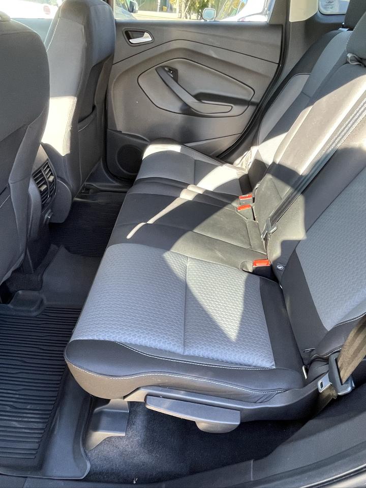 2018 Ford Escape SE Photo