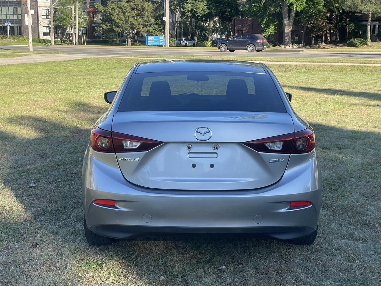 2015 Mazda MAZDA3 GX Photo