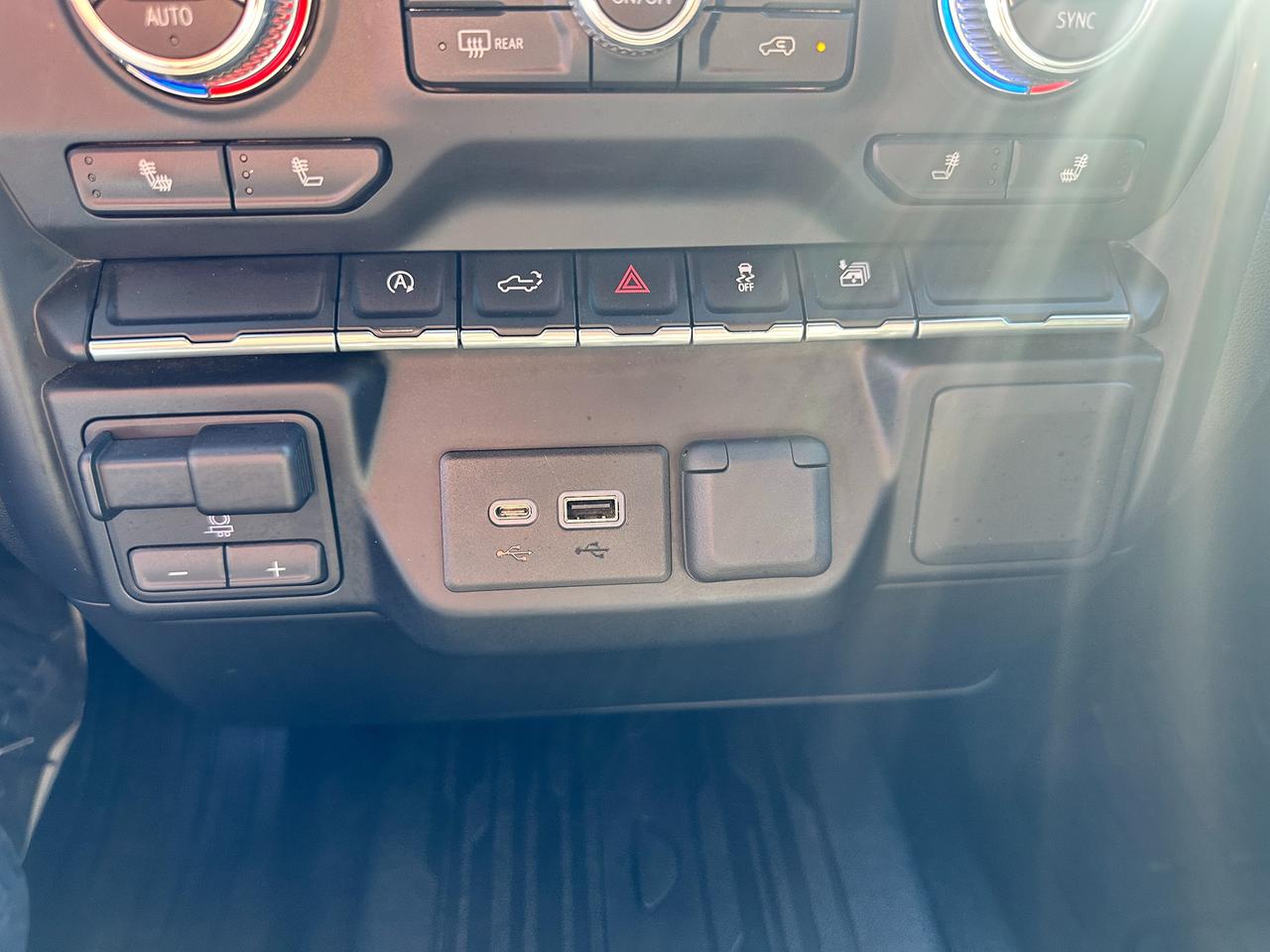 2019 GMC Sierra 1500 Elevation4X4 DBLCab 5.3L RemoteStart CarPlay RvCam Photo