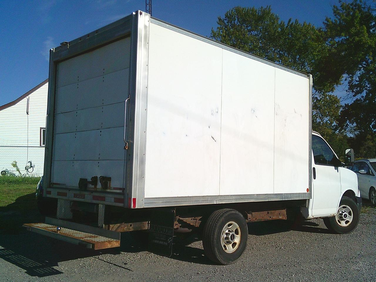2014 GMC Savana 3500 Van 159" SRW W/RAMP Photo