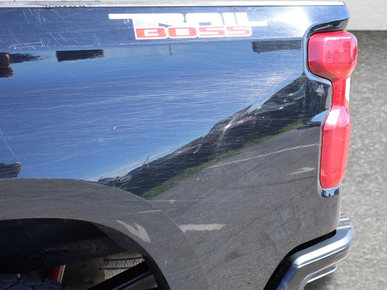 2022 Chevrolet Silverado 1500 V8 LT Z71 TRAIL BOSS 4WD CREW *ACCIDENT FREE*SERVICE RECORDS* Photo
