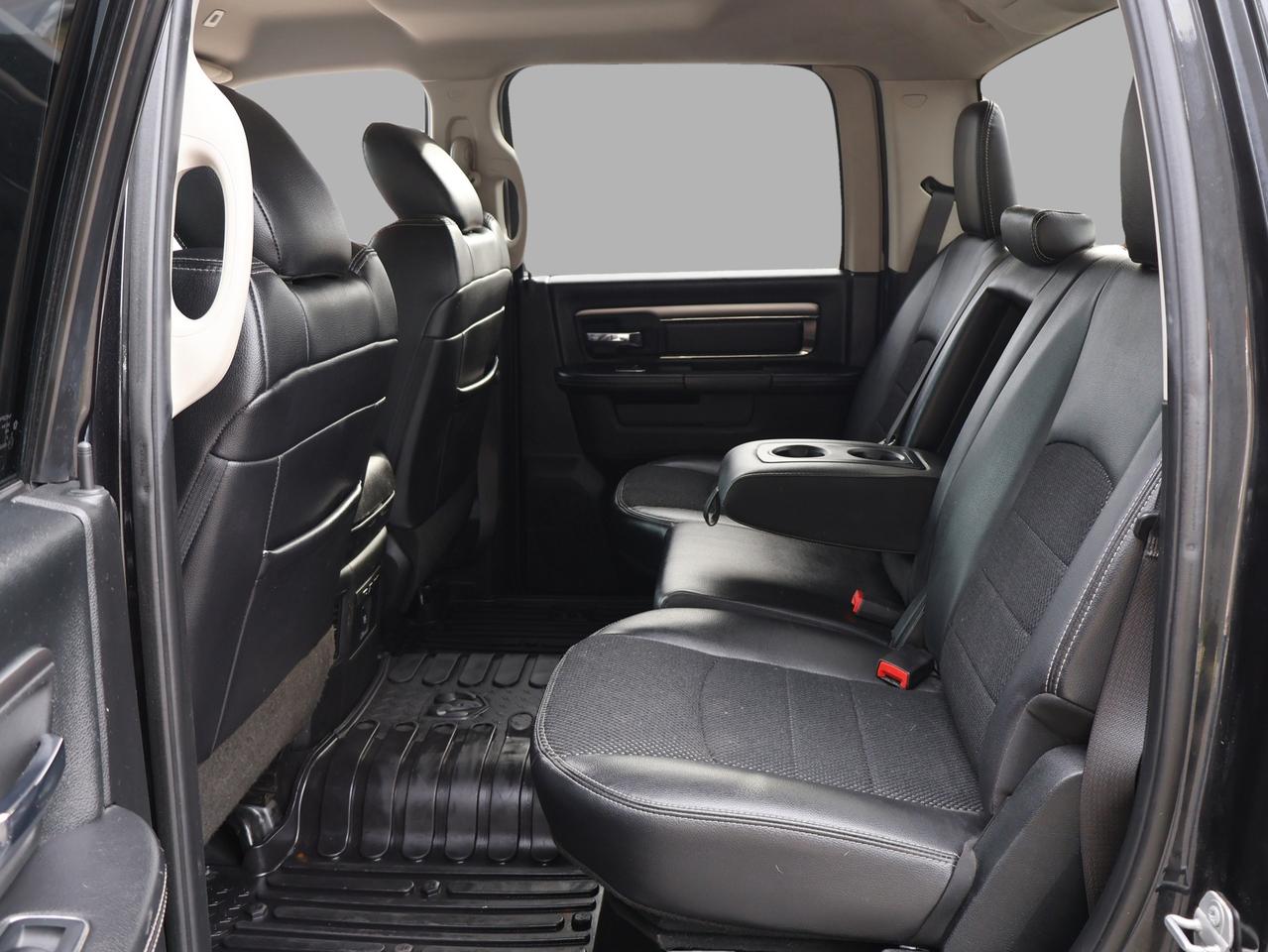 2018 RAM 1500 DIESEL SPORT CREW CAB 4WD *ACCIDENT FREE*SERVICE RECORDS* CAMERA BLUETOOTH LEATHER HEATED SEATS CRUISE ALLOYS Photo