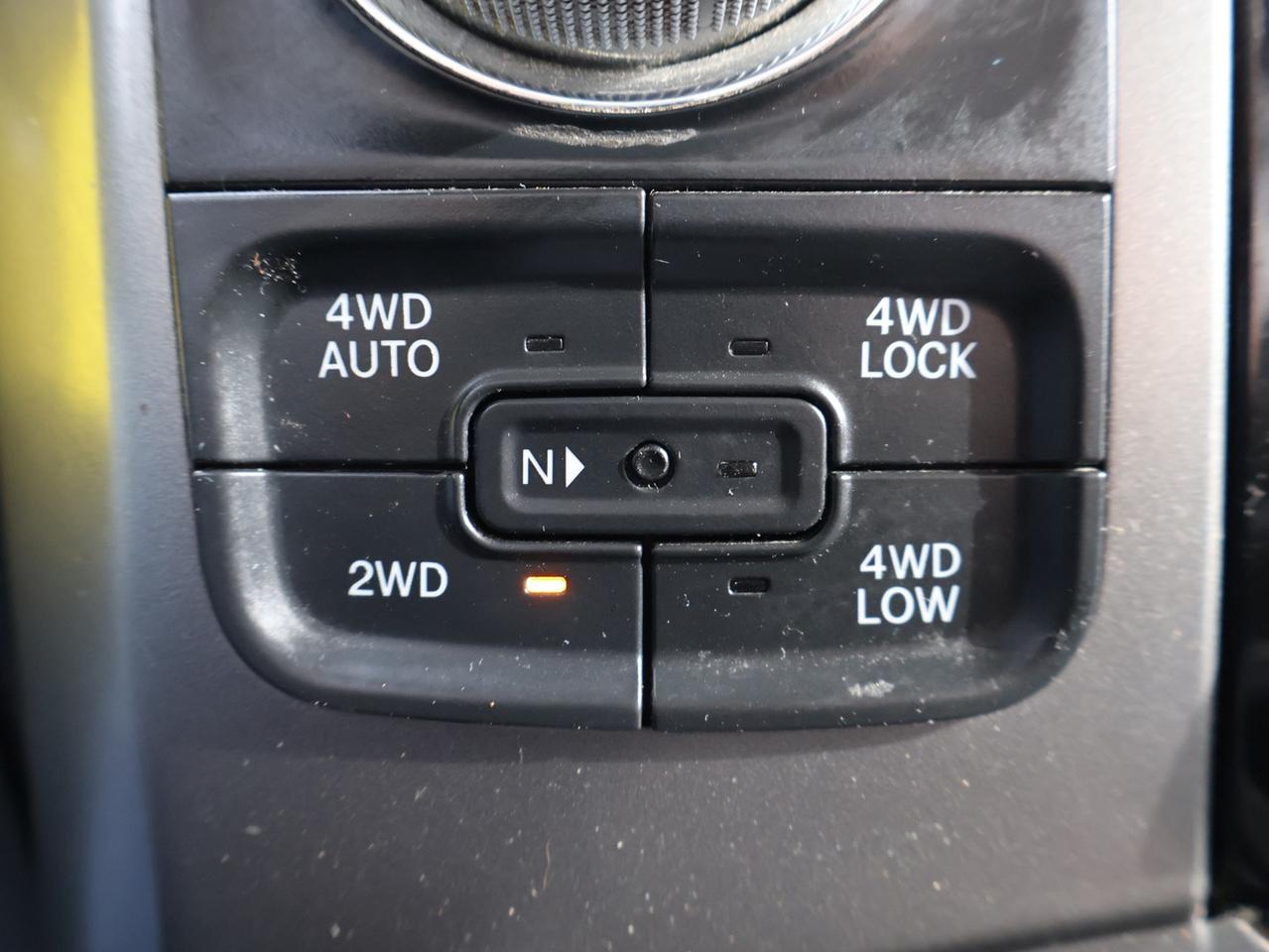 2018 RAM 1500 DIESEL SPORT CREW CAB 4WD *ACCIDENT FREE*SERVICE RECORDS* CAMERA BLUETOOTH LEATHER HEATED SEATS CRUISE ALLOYS Photo