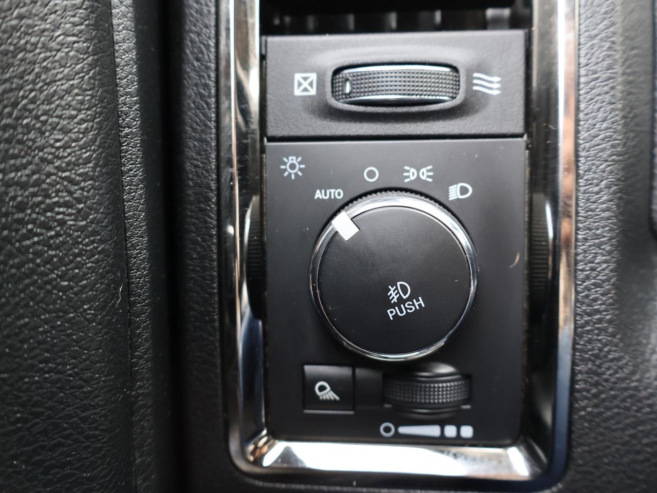 2018 RAM 1500 DIESEL SPORT CREW CAB 4WD *ACCIDENT FREE*SERVICE RECORDS* CAMERA BLUETOOTH LEATHER HEATED SEATS CRUISE ALLOYS Photo