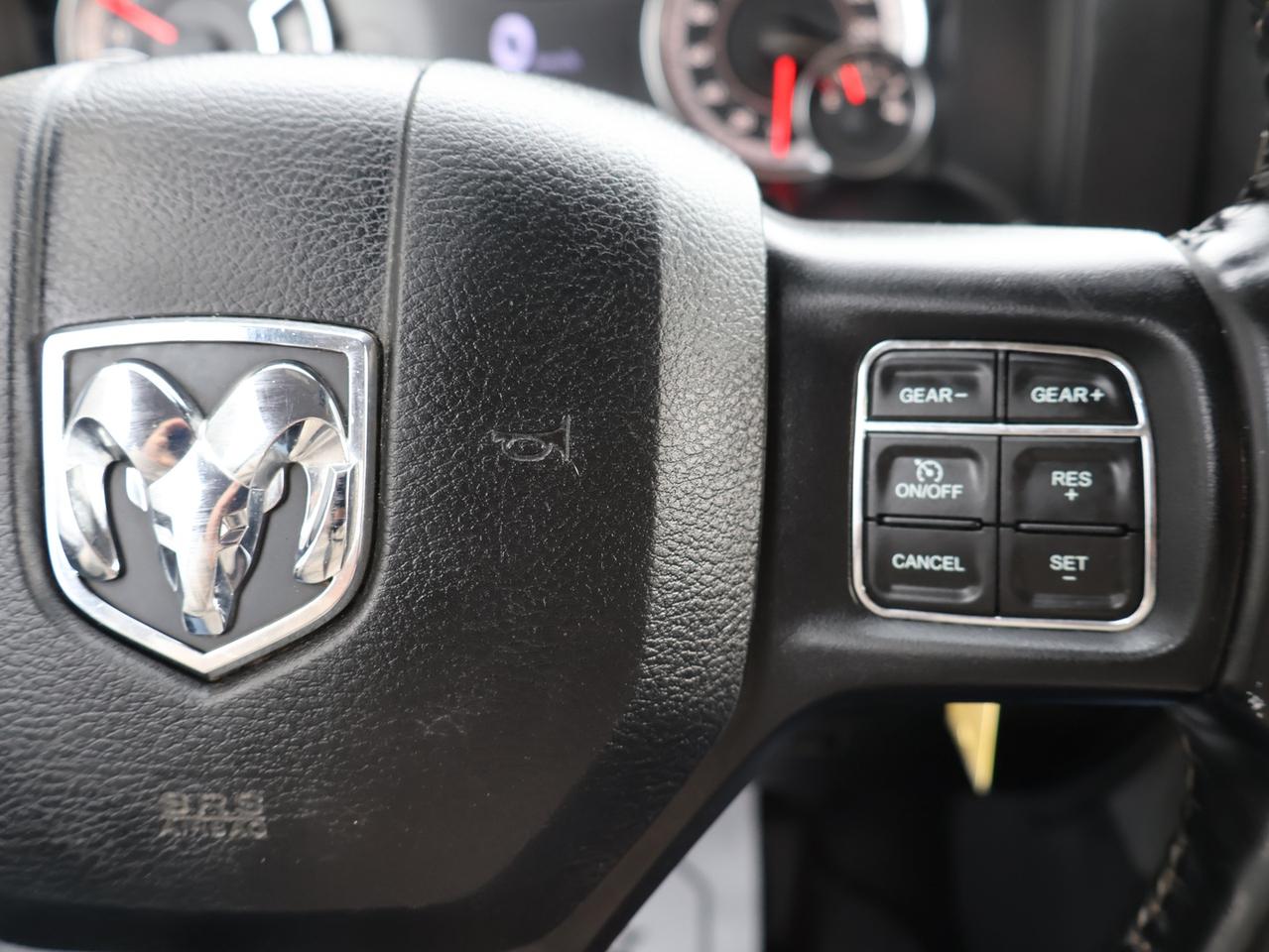 2018 RAM 1500 DIESEL SPORT CREW CAB 4WD *ACCIDENT FREE*SERVICE RECORDS* CAMERA BLUETOOTH LEATHER HEATED SEATS CRUISE ALLOYS Photo