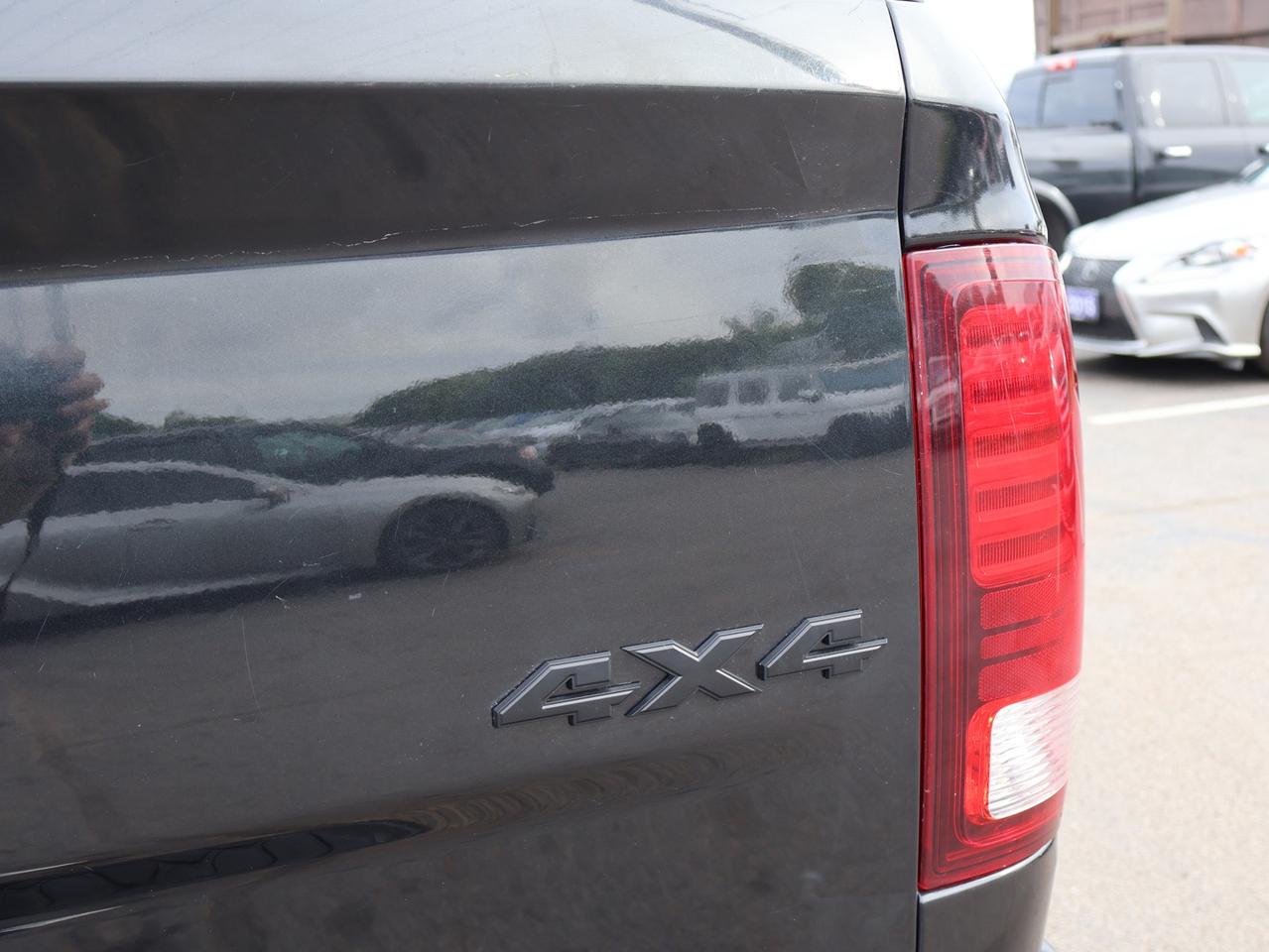 2018 RAM 1500 DIESEL SPORT CREW CAB 4WD *ACCIDENT FREE*SERVICE RECORDS* CAMERA BLUETOOTH LEATHER HEATED SEATS CRUISE ALLOYS Photo