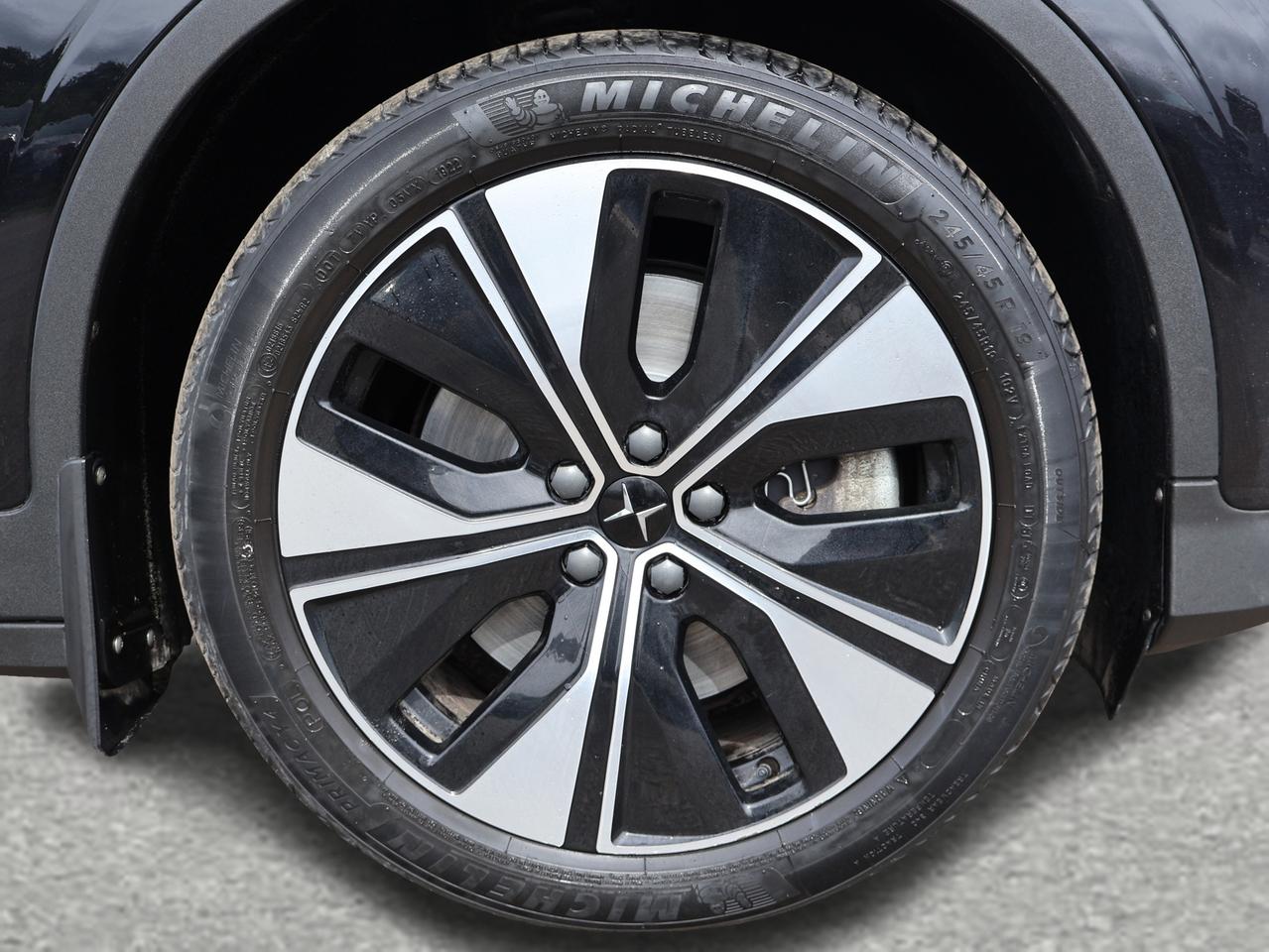 2023 Polestar 2 LONG RANGE DUAL MOTOR AWD *1 OWNER*ACCIDENT FREE*SERVICE RECORDS* CAMERA NAV BLUETOOTH LEATHER HEATED SEATS PANO ROOF CRUISE ALLOYS Photo