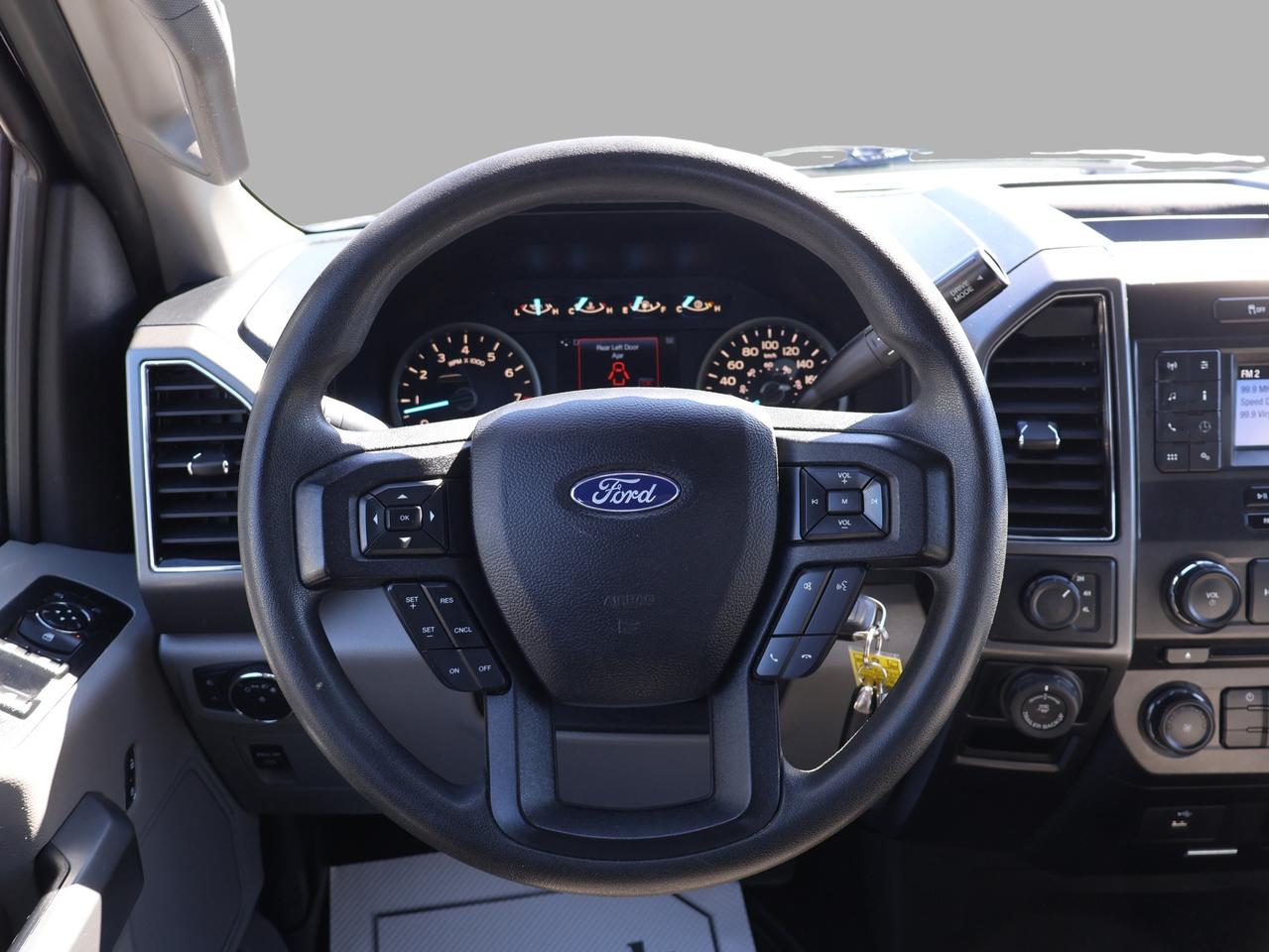 2018 Ford F-150 XLT CREW 4X4 *ACCIDENT FREE* CAMERA BLUETOOTH HEATED SEATS CRUISE ALLOYS Photo