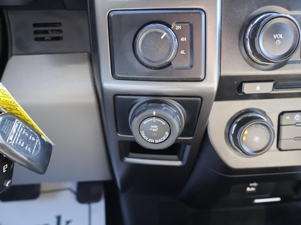2018 Ford F-150 XLT CREW 4X4 *ACCIDENT FREE* CAMERA BLUETOOTH HEATED SEATS CRUISE ALLOYS Photo