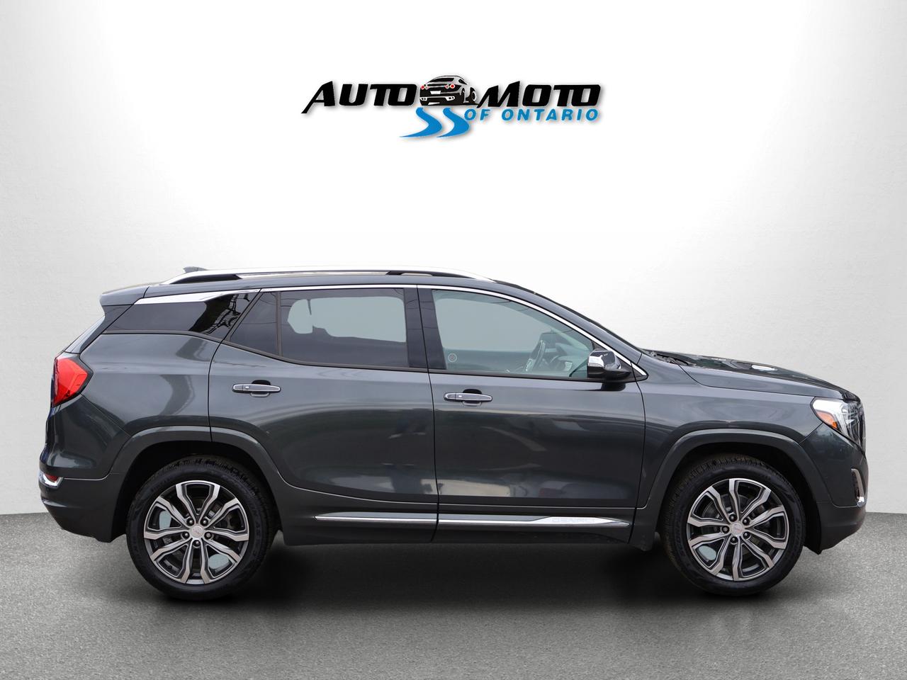 2019 GMC Terrain 2.0L TURBO DENALI AWD *ACCIDENT FREE*SERVICE RECORDS* CAMERA NAV BLUETOOTH LEATHER HEATED SEATS PANO ROOF CRUISE ALLOYS Photo