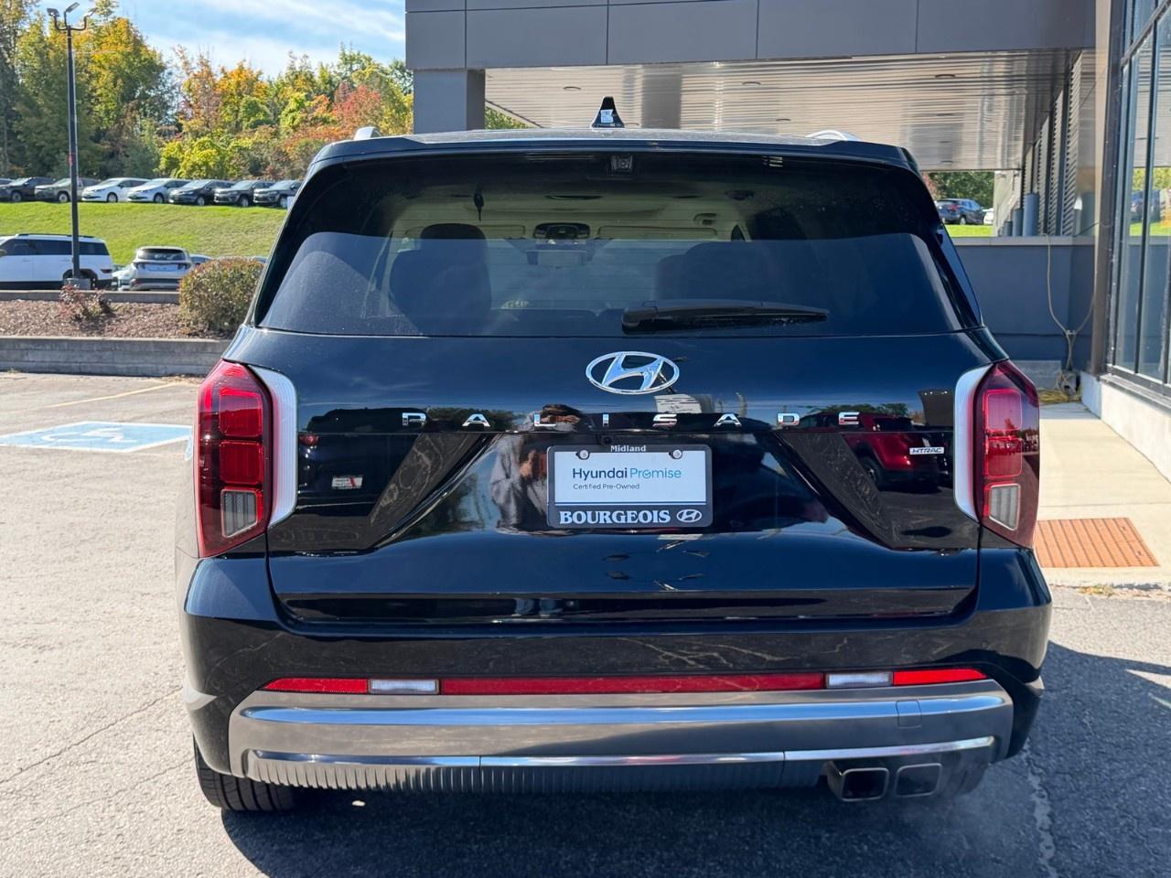 2025 Hyundai PALISADE Ultimate Calligraphy w/Beige 7-Passenger AWD Photo