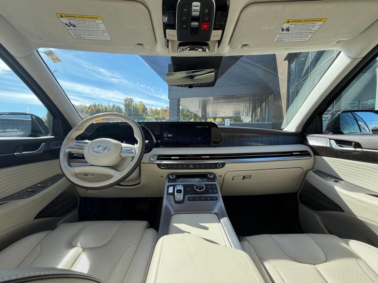 2025 Hyundai PALISADE Ultimate Calligraphy w/Beige 7-Passenger AWD Photo