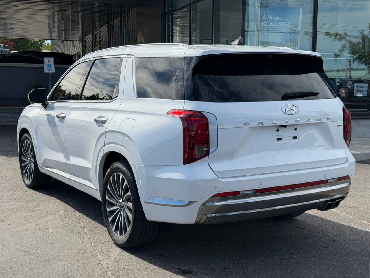 2025 Hyundai PALISADE Ultimate Calligraphy w/Beige 7-Passenger AWD Photo
