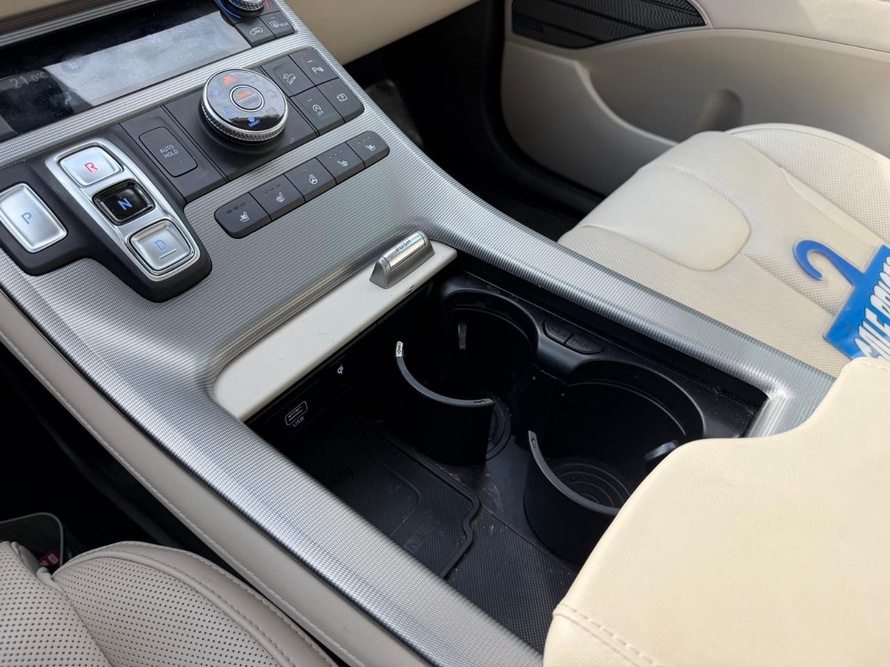 2025 Hyundai PALISADE Ultimate Calligraphy w/Beige 7-Passenger AWD Photo