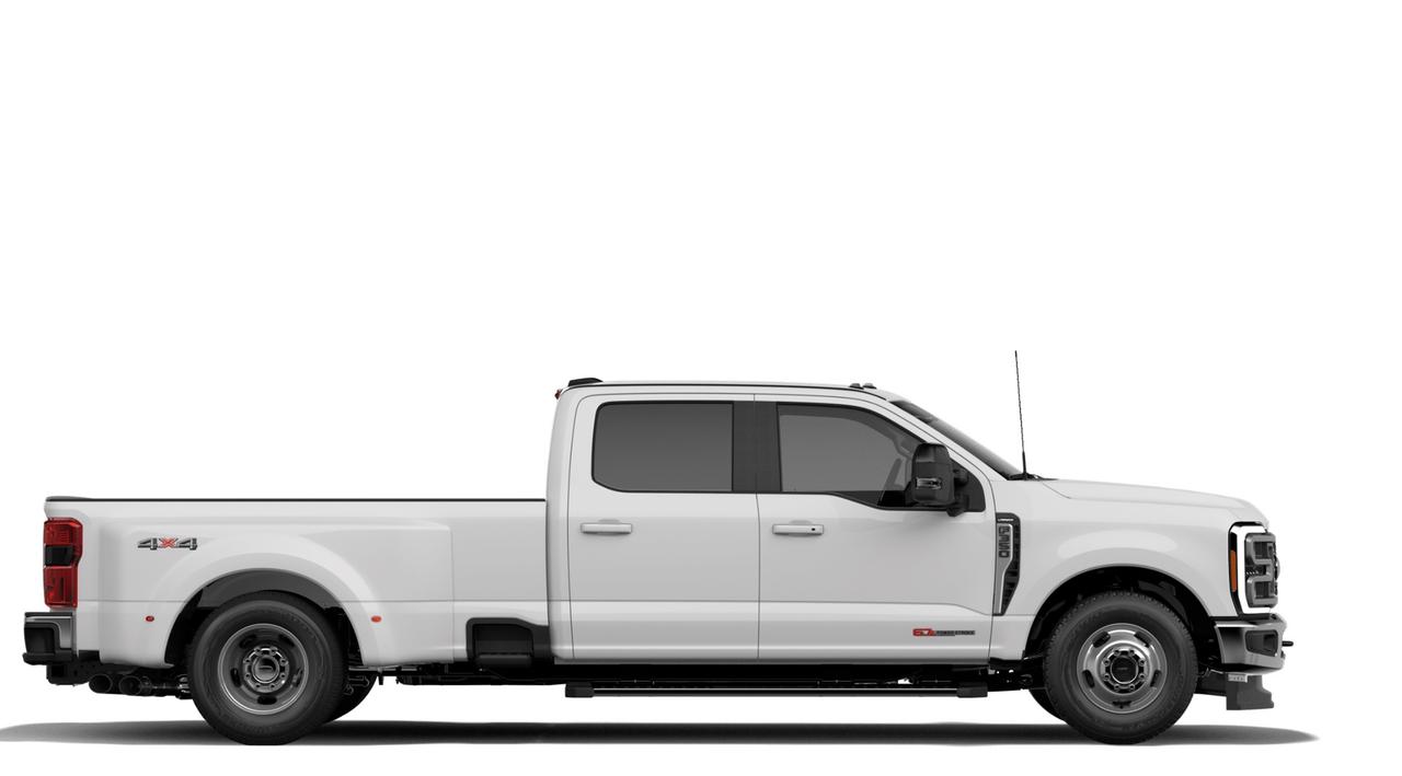 2027 Ford F-350 Super Duty DRW Lariat Photo4