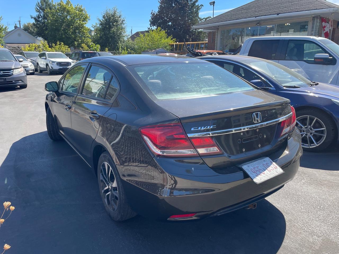 2013 Honda Civic EX *SUNROOF, BACKUP CAM, HEATED SEATS, SAFETY* Photo