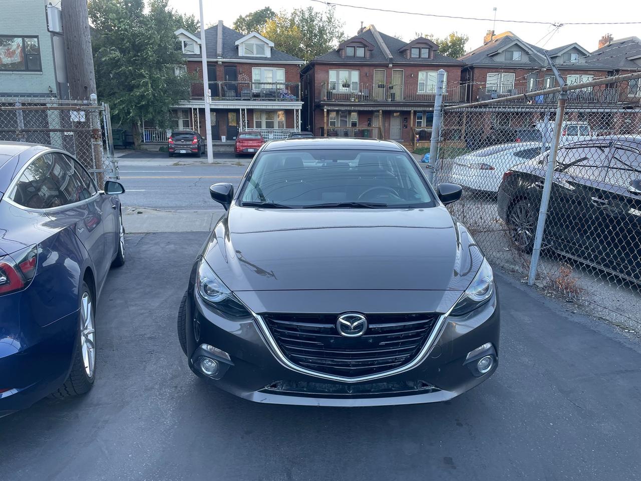 2015 Mazda MAZDA3 GT *HEADSUP DISPLAY, BACKUP CAM, NAV, HEATED SEAT* Photo