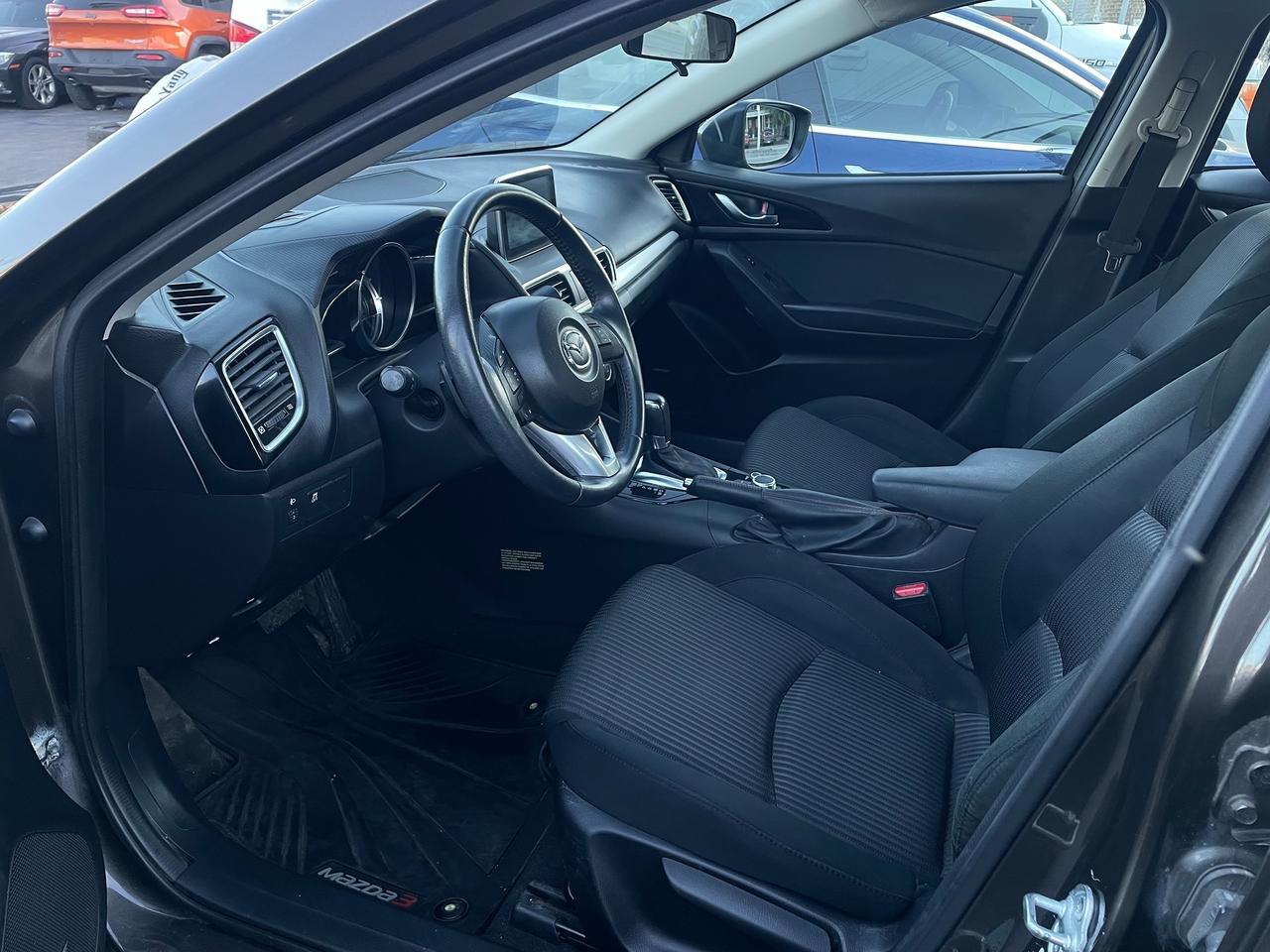 2015 Mazda MAZDA3 GT *HEADSUP DISPLAY, BACKUP CAM, NAV, HEATED SEAT* Photo